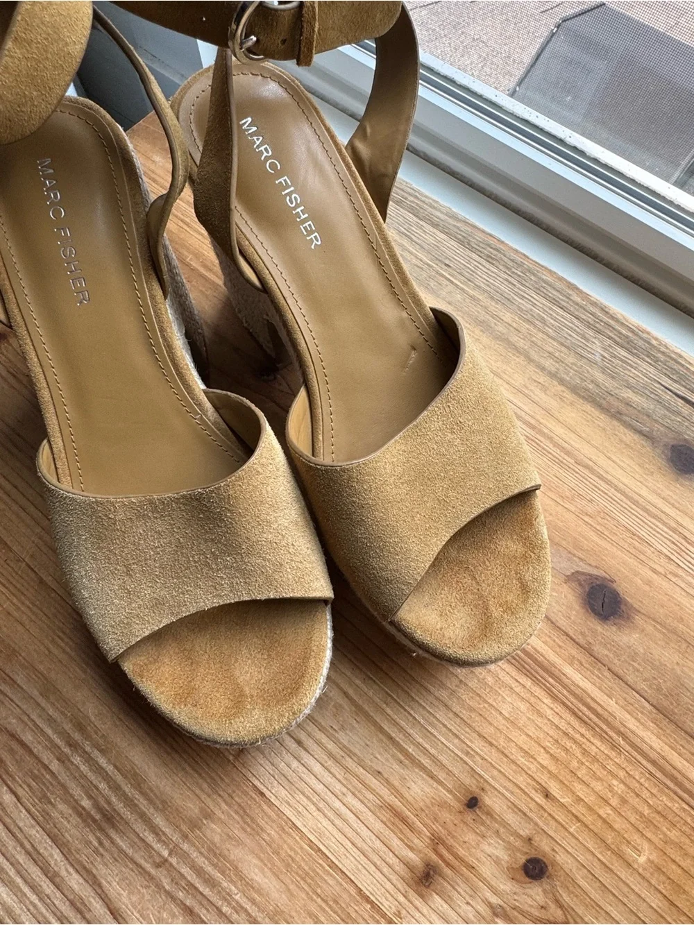 Marc Fisher Voshay Women’s Suede Platform Sandals 8.5